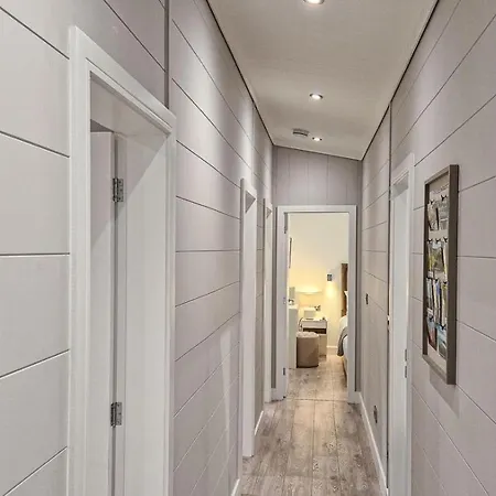 4 Bed In Oc-w32820